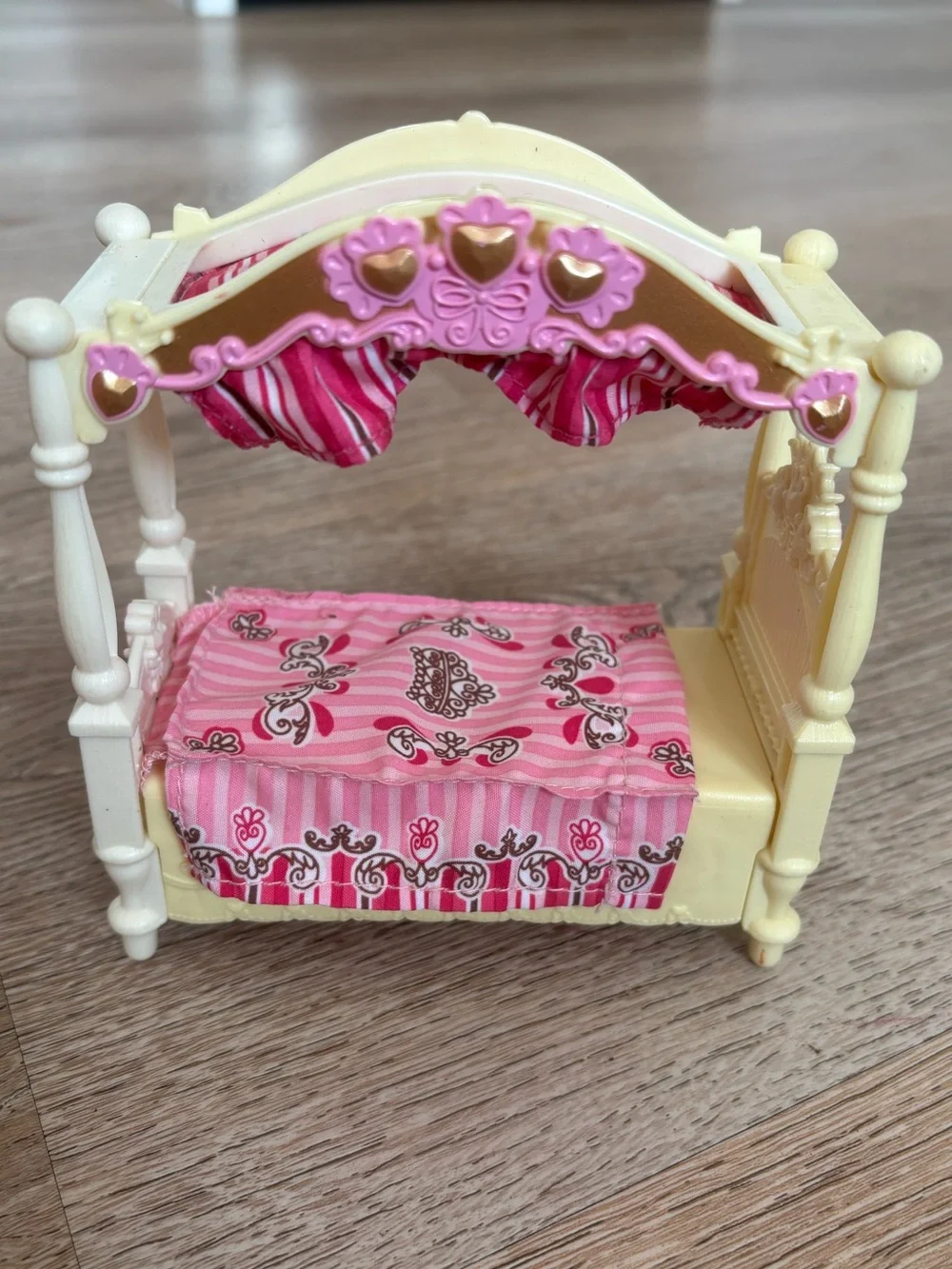 Fisher-Price Loving Family Princess Canopy Bed & Bookcase Dollhouse Furniture 09